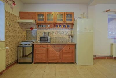 Casă cu 14 camere cu Teren 596 Mp în Poiana Brașov - 11