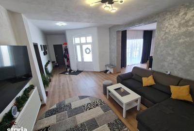 Casă cu 5 camere decomandat cu Teren 1439 Mp în Central - 4