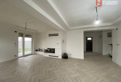 Casă individuală cu 5 camere cu Canalizare în Ghiroda - 3