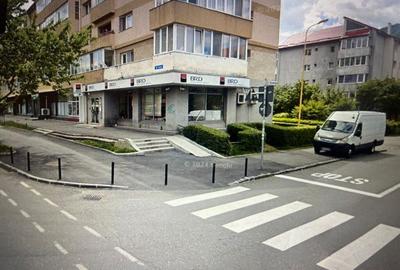 Spațiu comercial, de 120 mp, în Noua