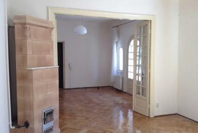 Apartament cu 3 camere în Domenii