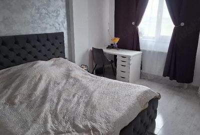 Apartament cu 3 camere decomandat în Central - 1