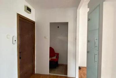 Apartament cu 2 camere, 50 mp, zona Decebal - 4