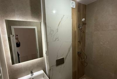 Apartament cu 4 camere decomandat în Tractorul - 2