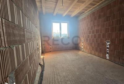 Casă cu 3 camere cu Teren 545 Mp în Girișu de Criș - 11