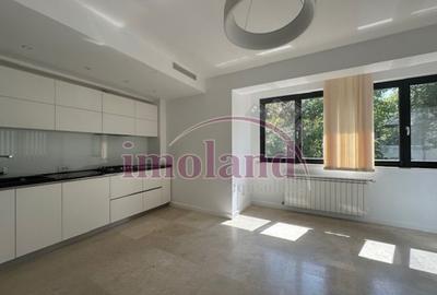 Casă cu 5 camere cu Teren 170 Mp în Primăverii - 10