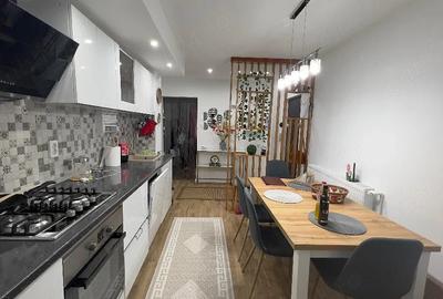 Apartament cu 3 camere decomandat în Central - 2