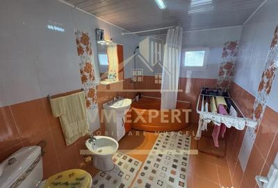 Casă cu 5 camere cu Teren 600 Mp în Rucăr - 5