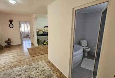 Casă cu 4 camere cu Teren 272 Mp în Central - 3