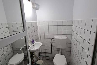 Spațiu comercial, de 45 mp, în Florești