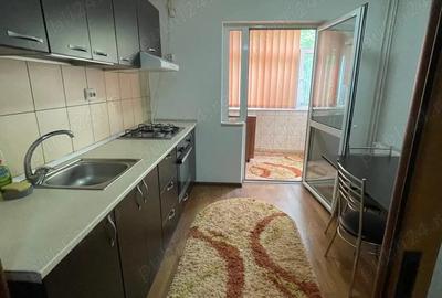 Apartament cu 2 camere decomandat în Popa Șapcă - 1