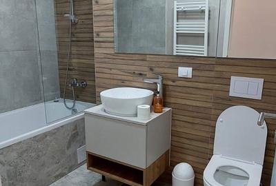 Apartament cu 2 camere decomandat în Tractorul - 5