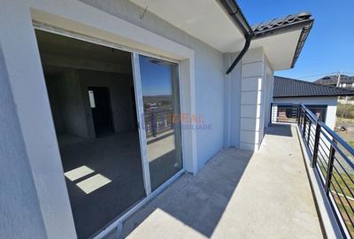 Vila Moderna cu 4 camere si 600 mp de curte, in Tocile - 13