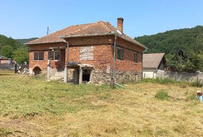 Teren de 93 mp, în Densuș - 5