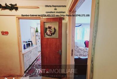 Apartament cu 3 camere decomandat în Tătărași - 9
