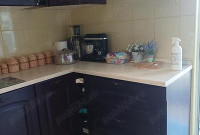 Apartament cu 3 camere nedecomandat în Central