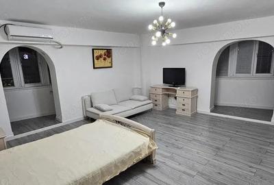 Garsoniera decomandata de inchiriat - zona Unirii