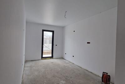 Casă cu 4 camere cu Teren 226 Mp în Lumina - 2
