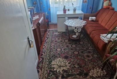 Apartament cu 3 camere decomandat în 1 Mai - 1
