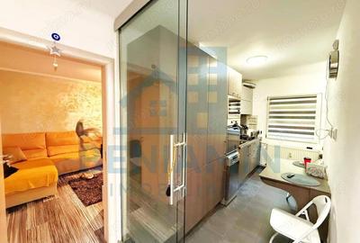 2 Decomandate-Etaj 1-Renovat-Mobilat-Modern-Rovine-Bloc 1982 - 3