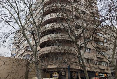 Apartament cu 5 camere decomandat în P-ța Universității - 16