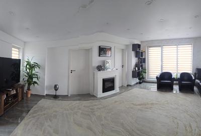 Apartament cu 3 camere semidecomandat în Berceni - 1