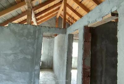 Casă cu 5 camere în Dudeștii Noi - 5