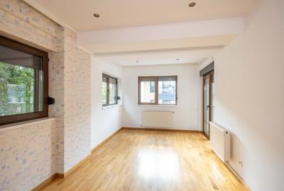 Apartament cu 4 camere în Băneasa - 12