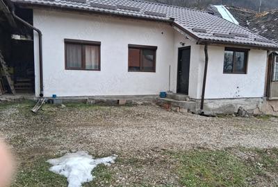 Casă în Cuciulata - 2