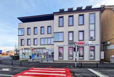 Spatiu de birouri, amenajat, disponibil, parcari, 82 mp, et 1, cladire P+2E