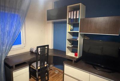 Inchiriere apartament 4 camere, cu centrala termica in Ploiesti, Zona 9 Mai - 6