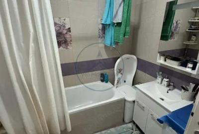 Apartament cu 3 camere decomandat în Calea Moldovei - 14