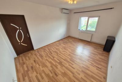 Apartament cu 2 camere decomandat în Spitalul Județean - 10