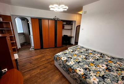 Garsonieră decomandată în Titulescu - 2