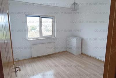 Apartament cu 3 camere decomandat în Florilor - 9