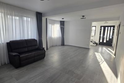 Casă cu 4 camere cu Teren 408 Mp în Cihei - 7