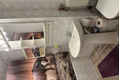 Inchiriez apartament 2 camere decomandat. - 3