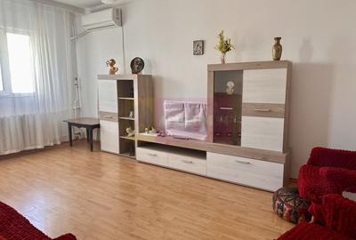 Apartament cu 3 camere decomandat în Rahova