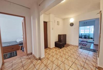 Apartament cu 4 camere decomandat în Central - 11
