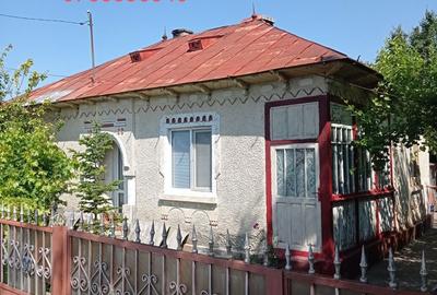Casă cu 3 camere în Tudor Vladimirescu - 2
