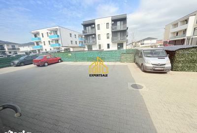 Spațiu comercial, de 50 mp, în Central - 9