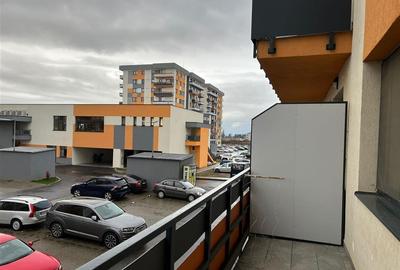Apartament cu 2 camere decomandat, mobilat în Tractorul - 9