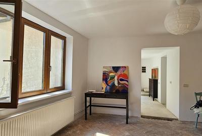 Casa cu curte si parcare in Schei - 7