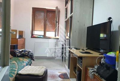 Apartament cu 4 camere in zona Dacia, semidecomandat - 5