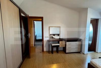 Apartament cu 3 camere semidecomandat în Central - 3