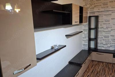 Apartament cu 2 camere decomandat în Central - 4