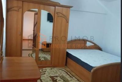 Apartament 3 camere cf 1  decomandat zona Centru - 4