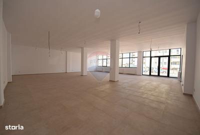 Spațiu comercial, de 186 mp, în Central - 14