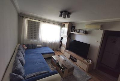 Apartament cu 2 camere semidecomandat, mobilat în Central