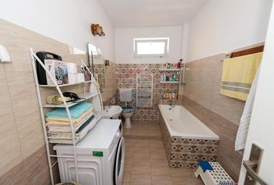 Vila de vanzare in zona P-ta Unirii 140 mp teren - 14